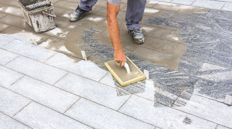 Professional gutter cleaning in Clermont, KY